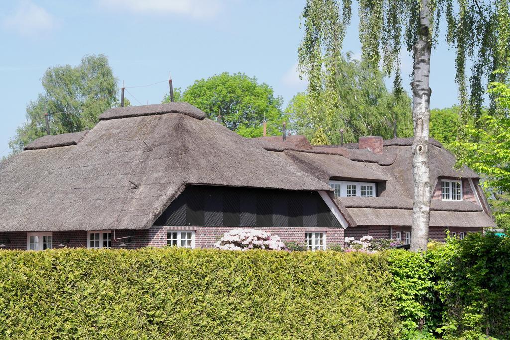 Hotel Blauer Fasan Wiesmoor Exterior photo